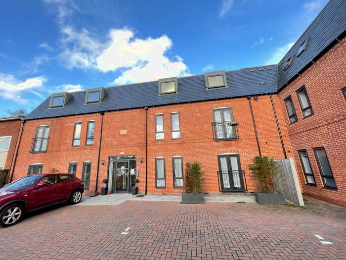 2 Bedroom Flat To Rent In William Street, Loughborough, LE11