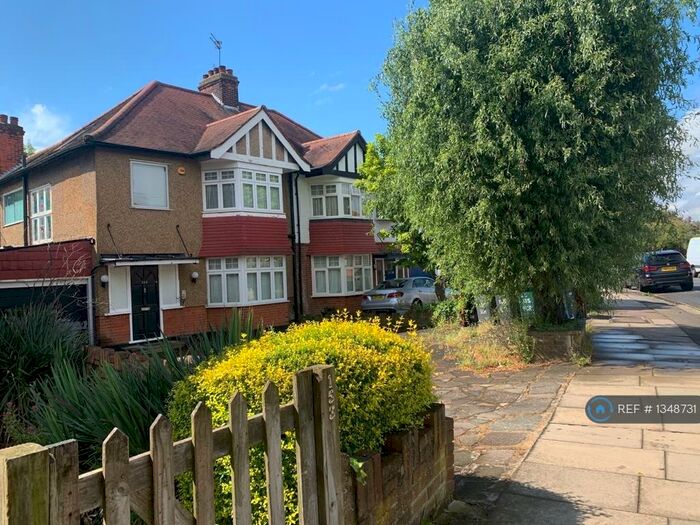 4 Bedroom Semi-Detached House To Rent In Sunny Gardens Road, London, NW4