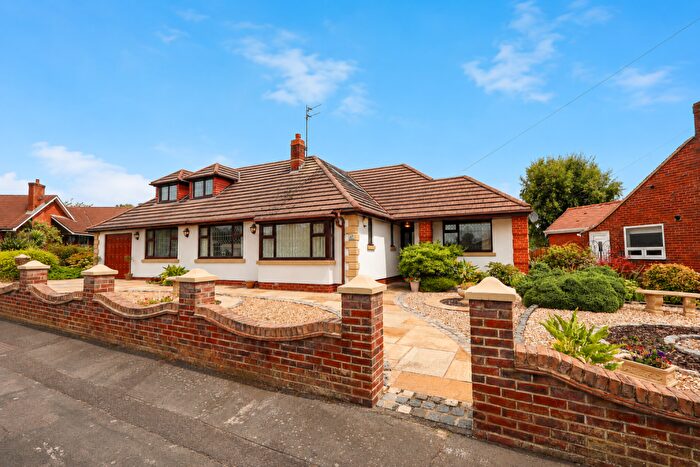 5 Bedroom Bungalow For Sale In School Lane, Freckleton, Preston, PR4