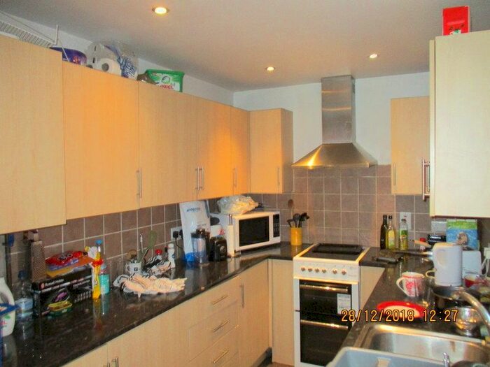 3 Bedroom End Of Terrace House To Rent In Abbey Street, Dunkirk, Nottingham, NG7