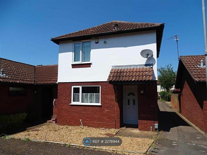 2 Bedroom End Of Terrace House To Rent In Cardinals Gate, Peterborough, PE4