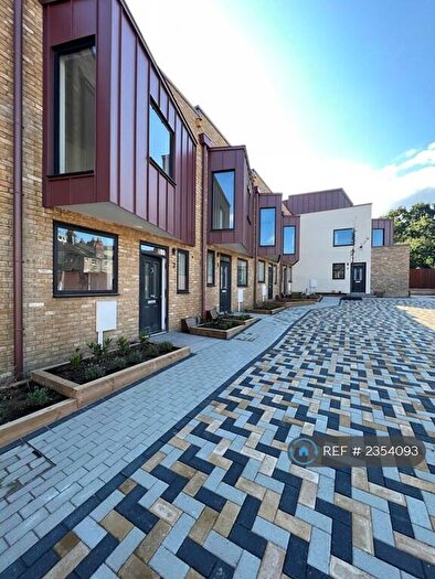 3 Bedroom Terraced House To Rent In Truelove Place, Charlton, SE7