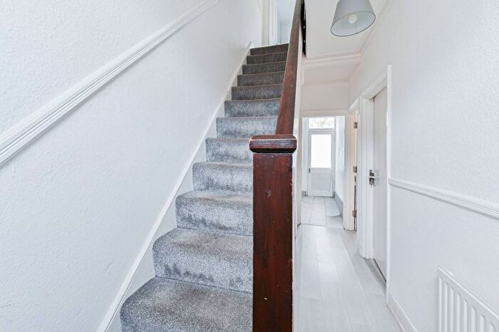 3 Bedroom Terraced House To Rent In Alston Road, Tooting, London, SW17