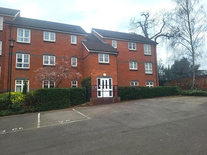 2 Bedroom Flat To Rent In Cliftonville Road, Northampton, NN1