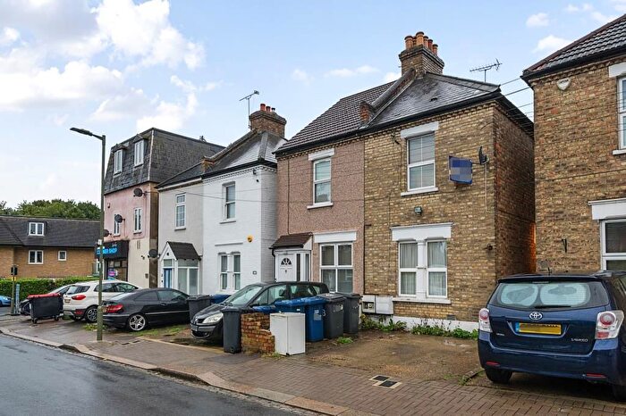 1 Bedroom Flat For Sale In Lancaster Road, New Barnet, Barnet, EN4