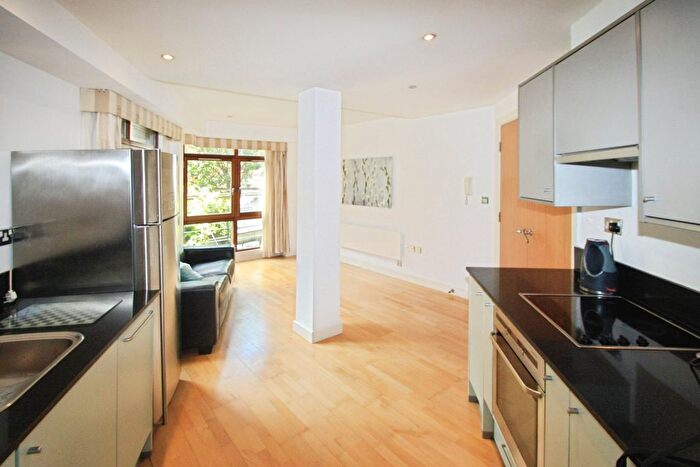 1 Bedroom Flat To Rent In Dock Street, Leeds, West Yorkshire, LS10