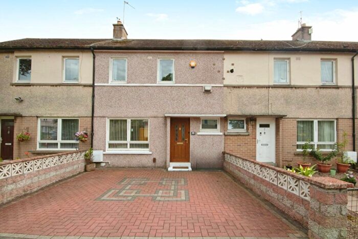 2 Bedroom Terraced House For Sale In Summerhill Crescent, Aberdeen, AB15