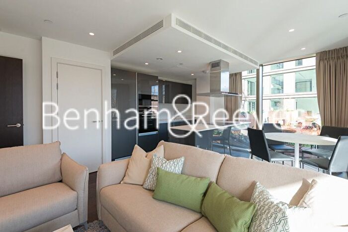 2 Bedroom Flat To Rent In Lavender Place, Royal Mint Street, E1