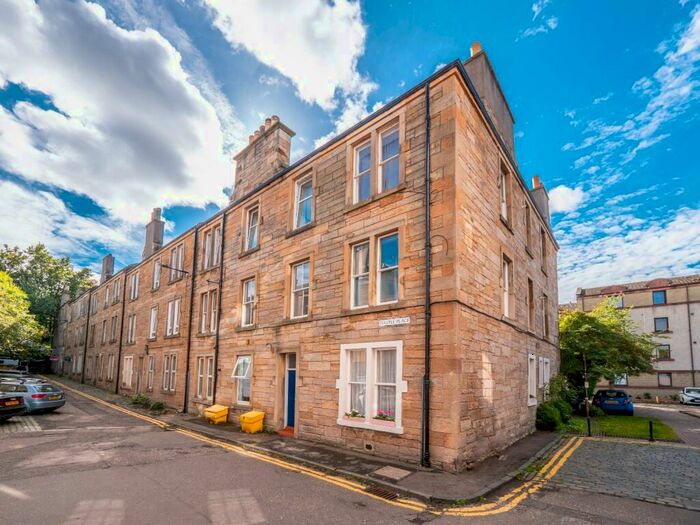 2 Bedroom Flat To Rent In Thistle Place, Edinburgh, EH11
