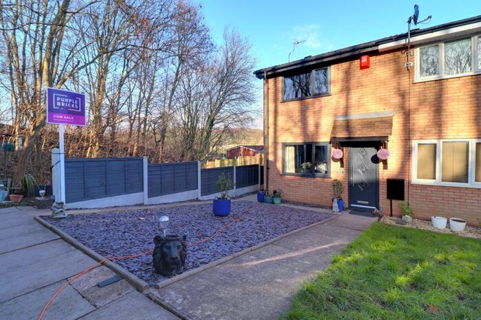 2 Bedroom End Of Terrace House For Sale In Lethbridge Gardens, Western Downs, Stafford, ST17