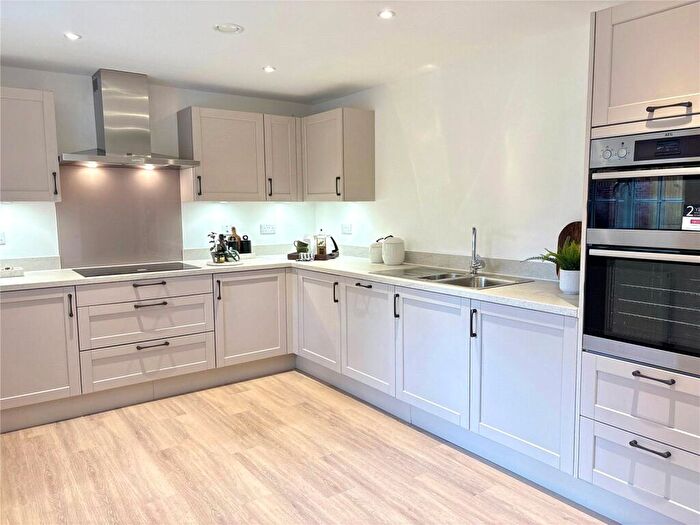 4 Bedroom Detached House For Sale In The Brooks, Clayhill Road, Burghfield Common, Reading, RG7