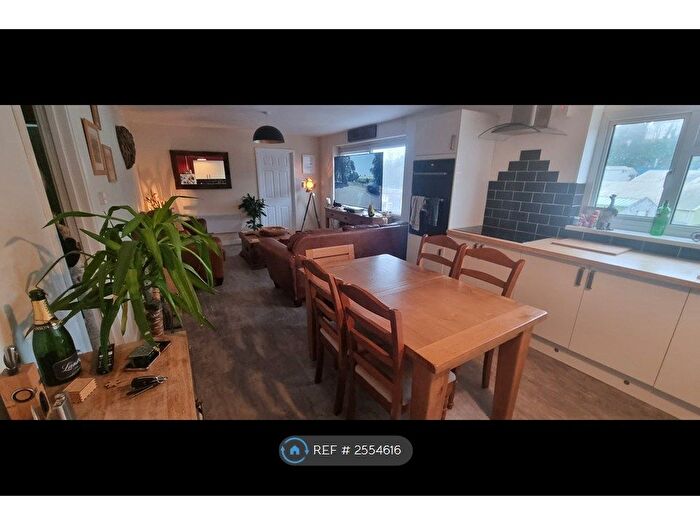 3 Bedroom Flat To Rent In Penpethy Close, Brixham, TQ5