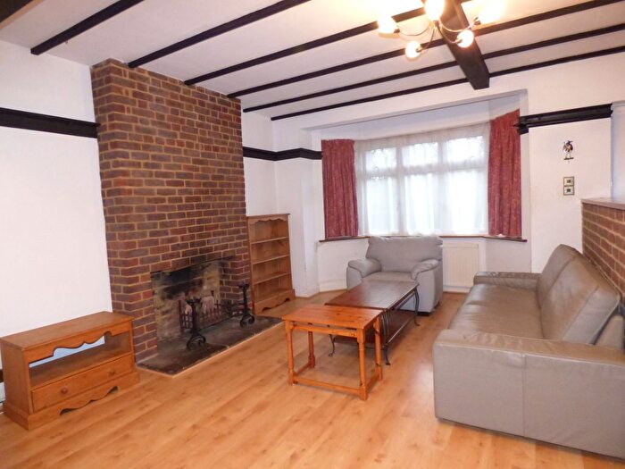 4 Bedroom Terraced House To Rent In Tudor Gardens, West Acton, London, W3