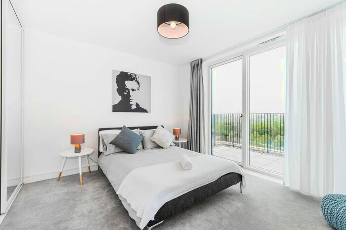 3 Bedroom Flat To Rent In Olympic Park Avenue, Stratford, London, E20
