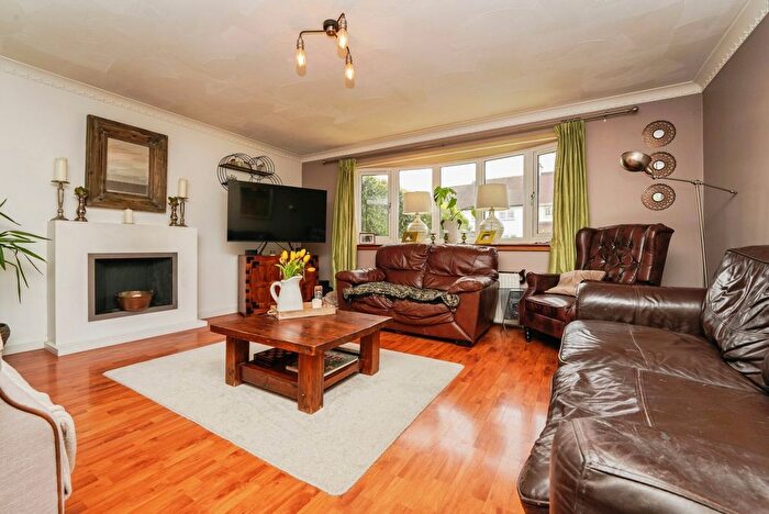 4 Bedroom Detached House For Sale In Village Street, Harvington, Evesham, Worcestershire, WR11