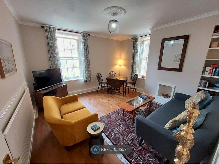 2 Bedroom Flat To Rent In Derby House, London, SE11