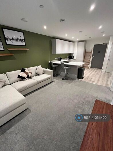 1 Bedroom Flat To Rent In Wharf End, Trafford Park, Manchester, M17