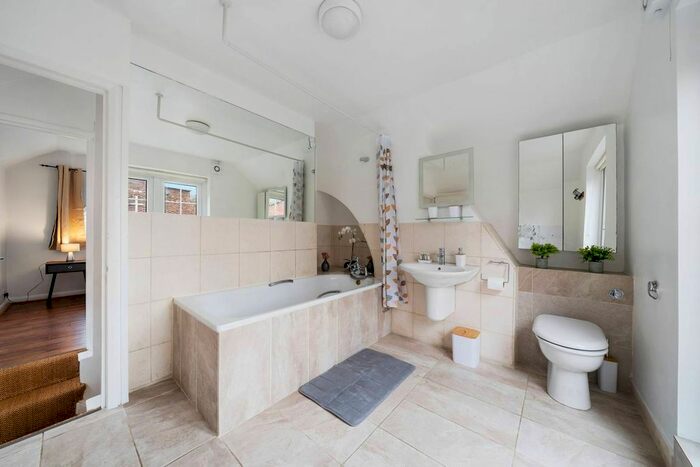 4 Bedroom Property To Rent In Agincourt Road, Hampstead, London, NW3