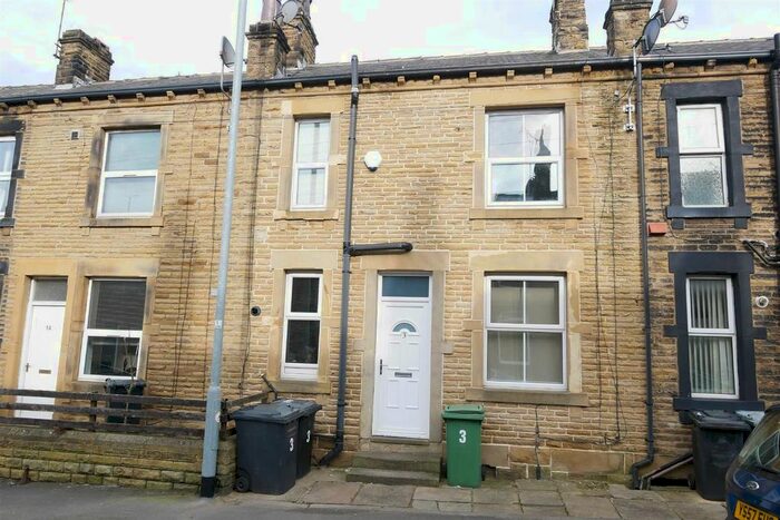 2 Bedroom Terraced House To Rent In Clough Street, Morley, Leeds, LS27