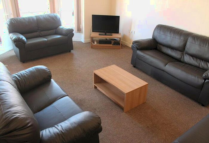 6 Bedroom Flat To Rent In Mansfield Road, City Centre, Nottingham, NG1