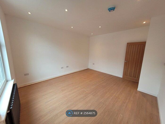 2 Bedroom Terraced House To Rent In Haddon Avenue, Leeds, LS4