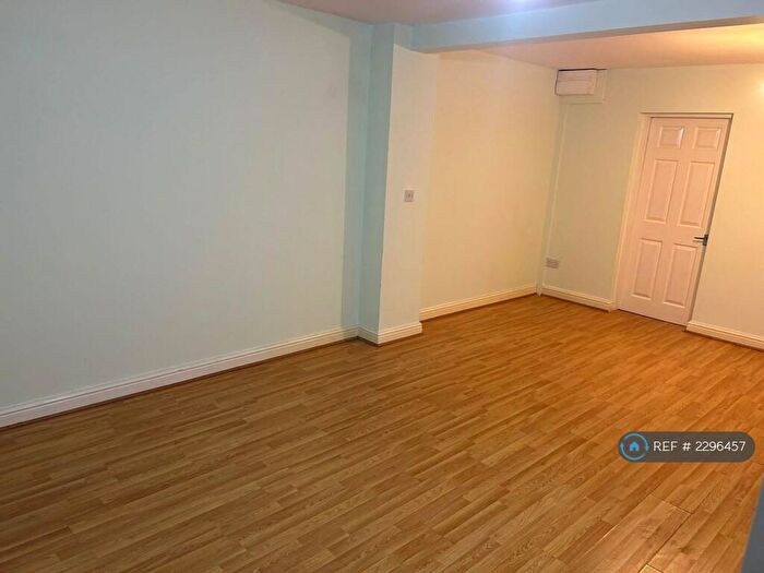 2 Bedroom End Of Terrace House To Rent In Kimberlee Avenue, Cookley, Kidderminster, DY10
