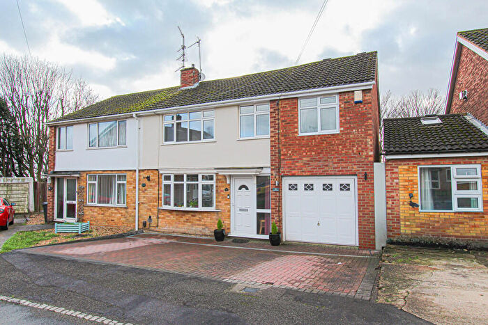 4 Bedroom Semi Detached House For Sale In Mountfield Road, Irthlingborough, NN9