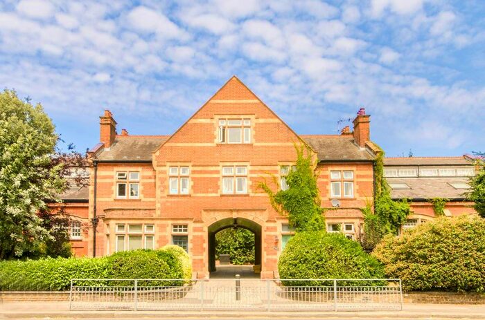 2 Bedroom Property To Rent In Bradshaw Close, Wimbledon, London, SW19