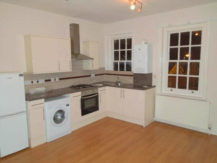 1 Bedroom Flat To Rent In Green Lane, Northwood, Middlesex, HA6