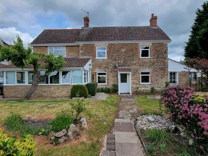 3 Bedroom Detached House To Rent In Melksham, SN12