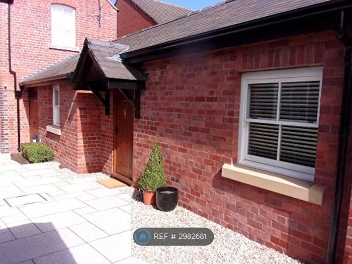 1 Bedroom Bungalow To Rent In Willow St, Oswestry, SY11