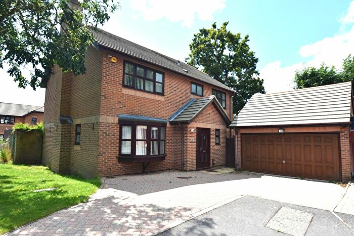 4 Bedroom Detached House To Rent In County Gardens, Fareham, Hampshire, PO14