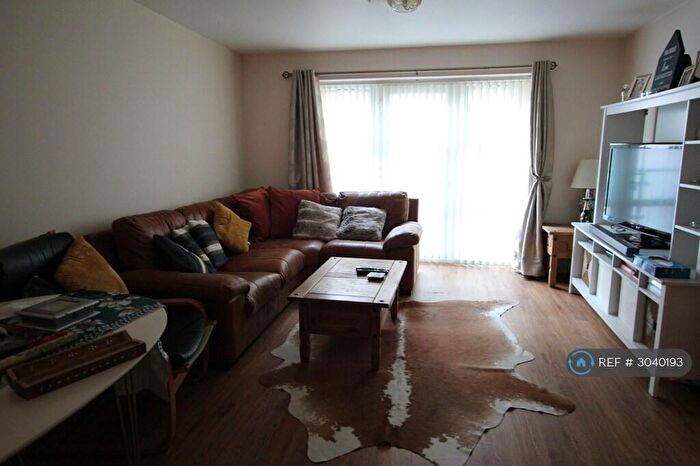2 Bedroom Flat To Rent In Blenheim Court, Leicester, LE1