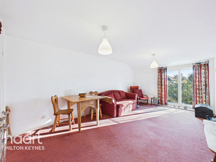 1 Bedroom Apartment For Sale In Warren Bank, Simpson, MK6