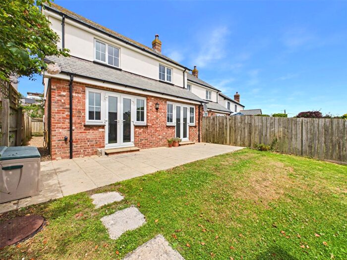 4 Bedroom Semi-detached House For Sale In The Grange, Lynstone, Bude, EX23