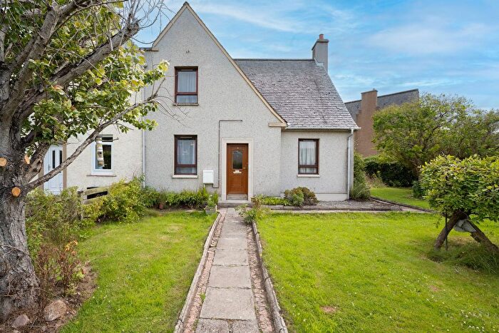 3 Bedroom Semi-Detached House For Sale In Laurel Avenue, Inverness, IV3