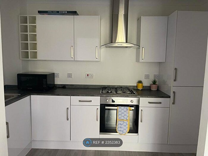 1 Bedroom Flat To Rent In Founder Close, London, E6