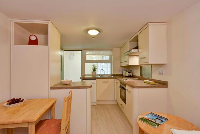 1 Bedroom Flat To Rent In Long Street, Williton, Taunton, TA4