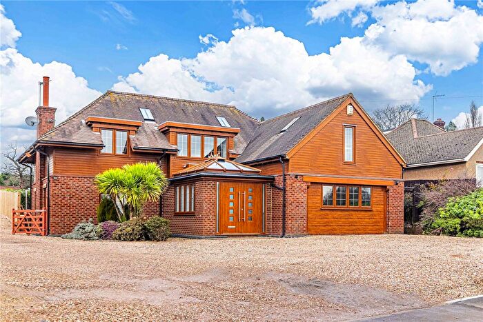 5 Bedroom Detached House For Sale In Toms Lane, Kings Langley, Hertfordshire, WD4