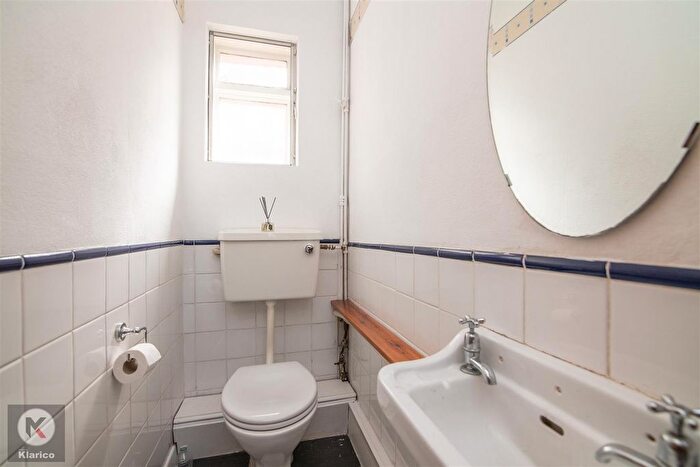4 Bedroom Semi-Detached House To Rent In Southam Road, Birmingham, B28