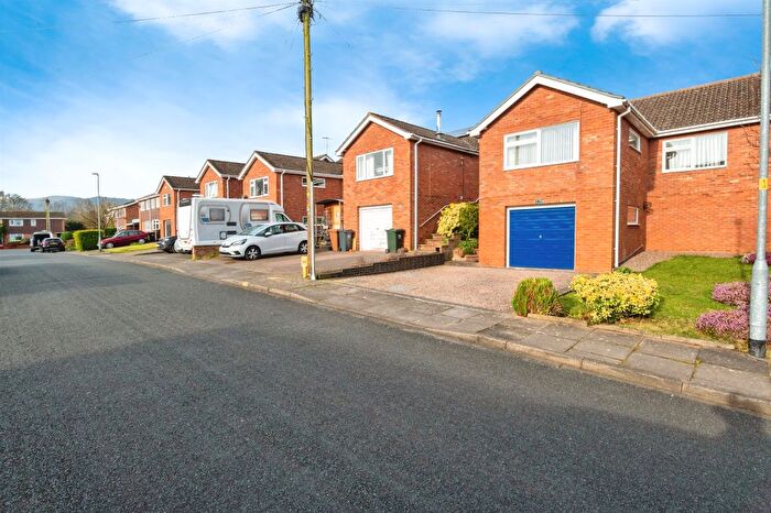 2 Bedroom Semi-Detached Bungalow For Sale In Brookfarm Drive, Malvern, WR14