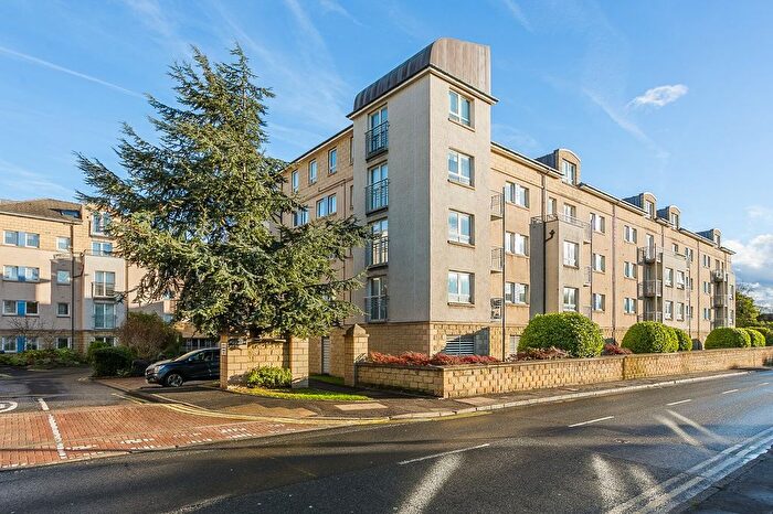 2 Bedroom Flat For Sale In Crewe Road North, Edinburgh, EH5