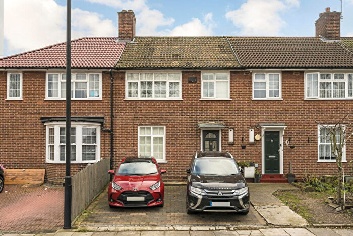 3 Bedroom Terraced House To Rent In Charlton Park Lane, Charlton, London, SE7