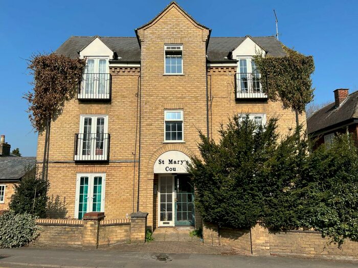 2 Bedroom Flat To Rent In St. Marys Court, Huntingdon, PE29