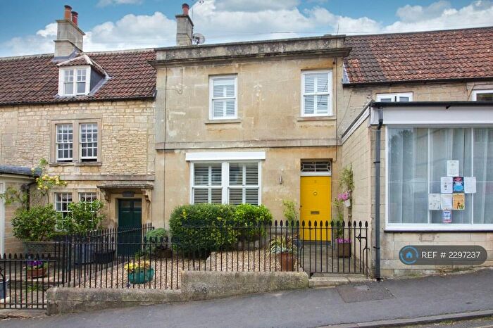 3 Bedroom Terraced House To Rent In The Parade, Box, SN13