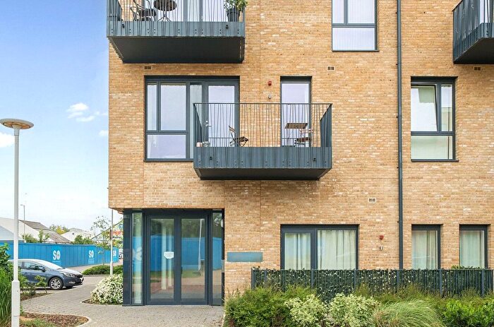 1 Bedroom Flat For Sale In Broadwater Road, Welwyn Garden City, Hertfordshire, AL7
