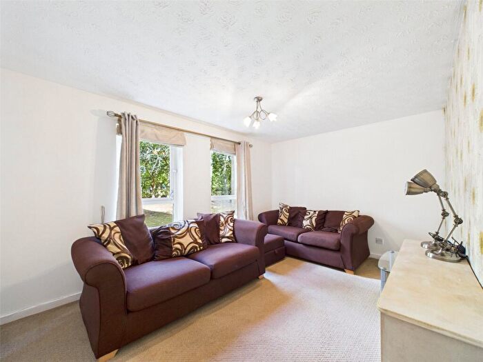 2 Bedroom Apartment To Rent In Liberton Gardens, Edinburgh, EH16