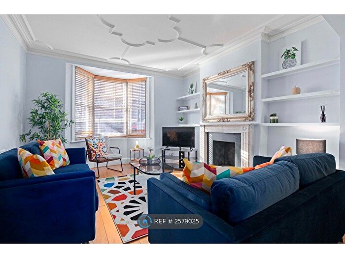 3 Bedroom Terraced House To Rent In Upper North Street, Brighton, BN1