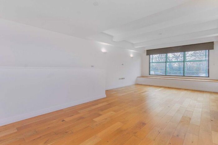 1 Bedroom Flat To Rent In Western Avenue, Perivale, Greenford UB6