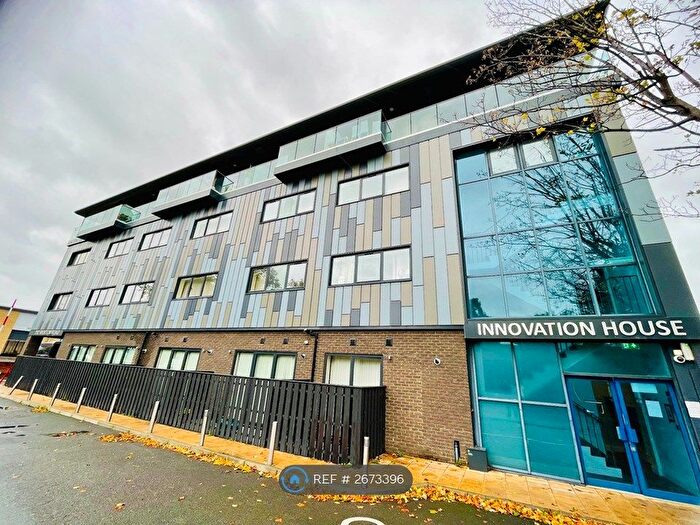 1 Bedroom Flat To Rent In Innovation House, Isleworth, TW7